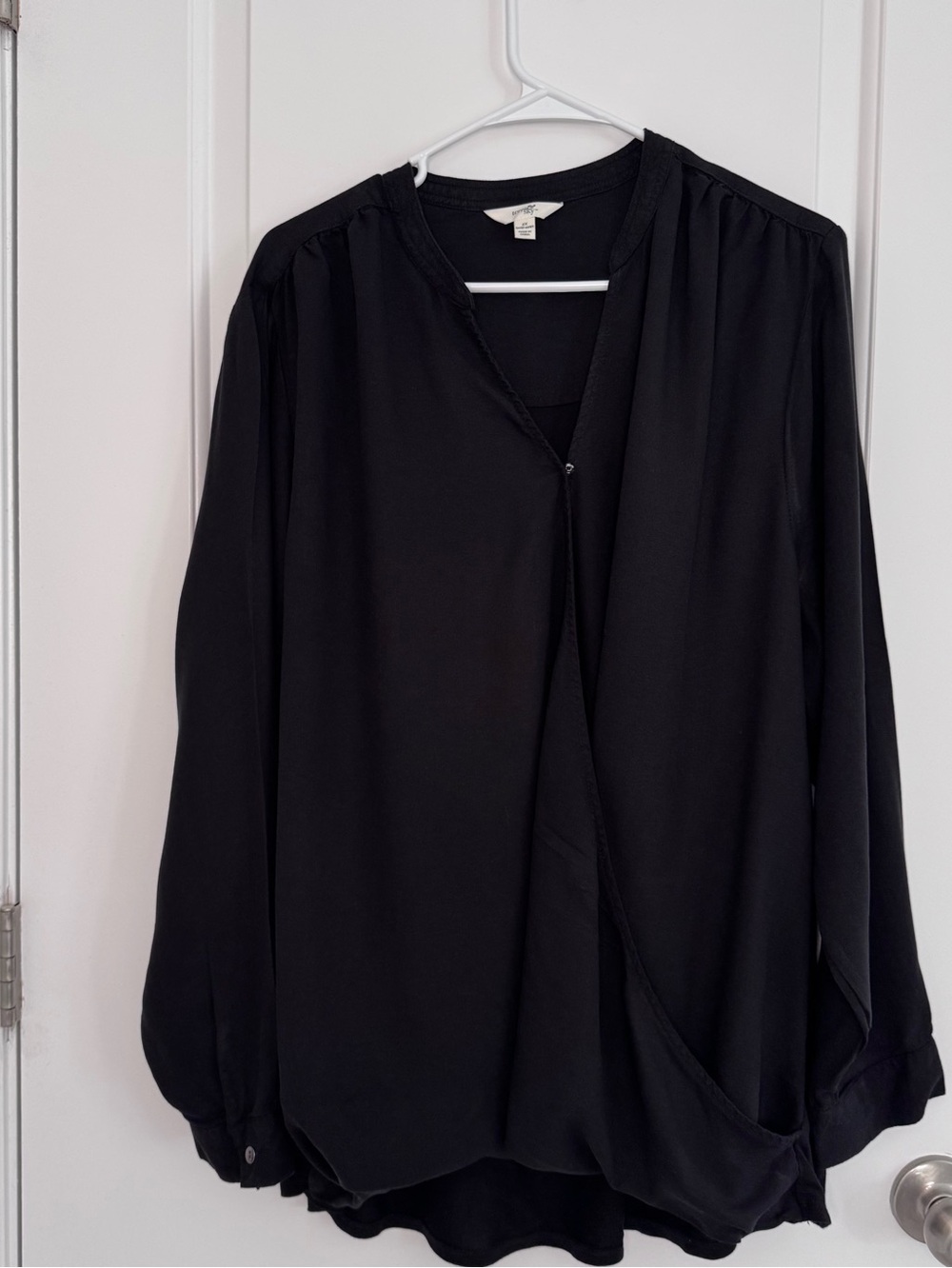Terra & Sky Women's Plus Size 2XL Black Wrap Shirt Long Sleeve